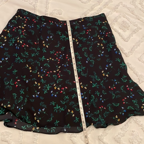 Dark floral skirt - Picture 6 of 6
